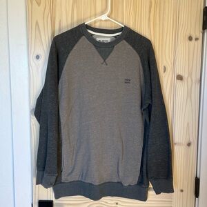 Billabong crewneck sweatshirt with pockets